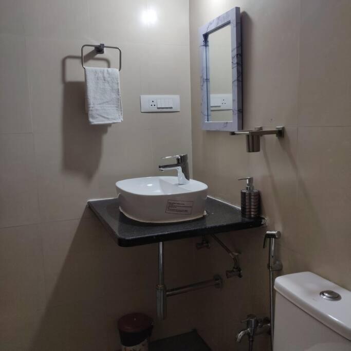 Kivi'S Kozy 2Bhk Luxurious Apartment Goa By Leela Homes Arpora Eksteriør bilde